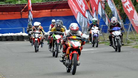 Undang Undang Safety Riding Kurir Jakarta Barat